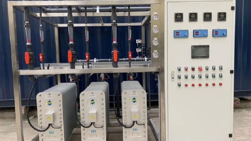 别被传统设备“绑住人工”！EDI对比传统去离子水设备：操作简便，故障少到不用愁！