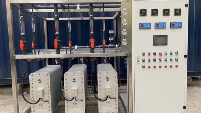 纯水系统设备为生物医药行业起安全保障作用