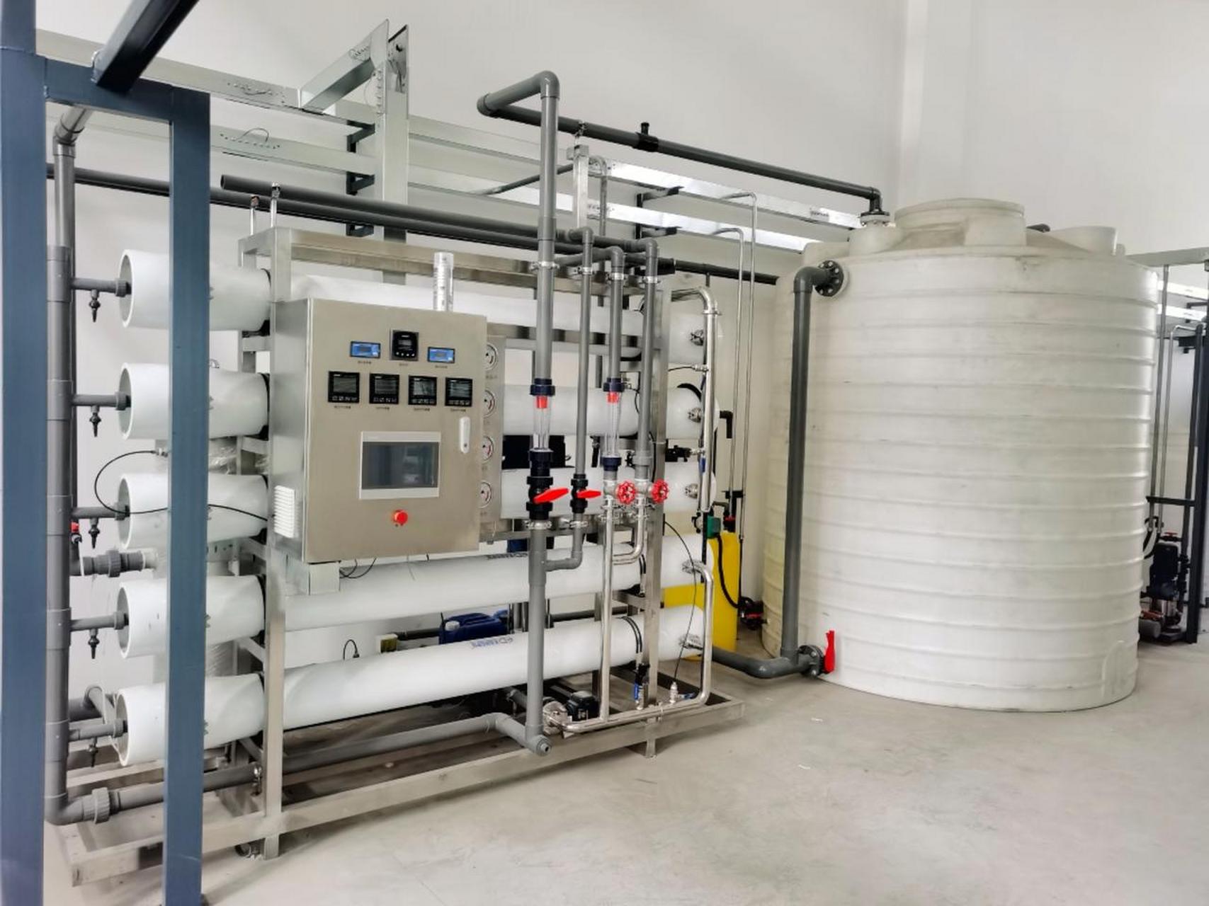 10吨的反渗透设备在工业生产领域的应用
