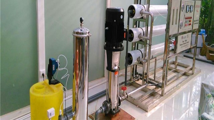 超滤机和反渗透机哪个好